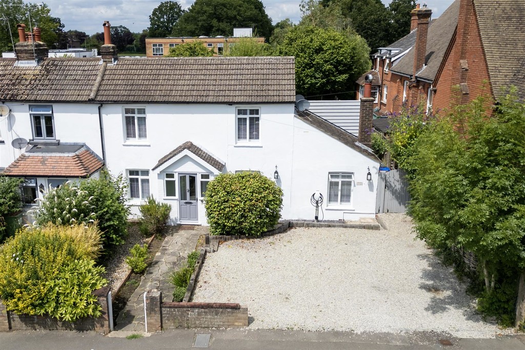 3 bed semi-detached house for sale in Crawley Road  - Property Image 23