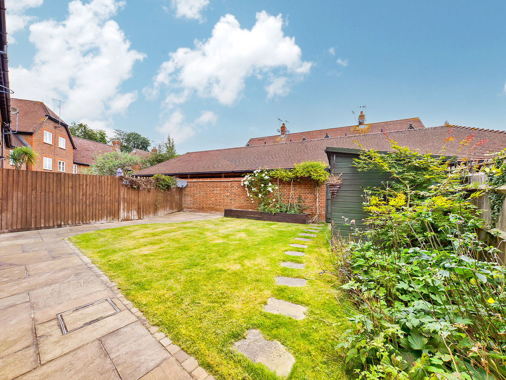 5 bed terraced house to rent in Barnes Wallis Avenue, Horsham  - Property Image 12