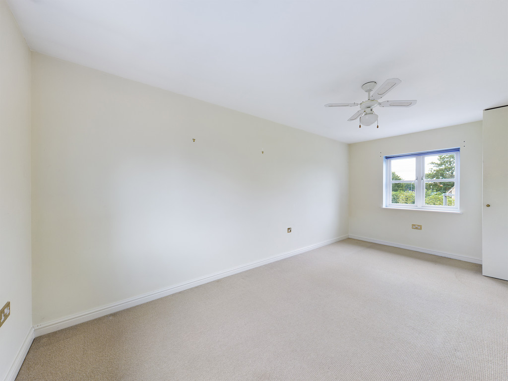 5 bed terraced house to rent in Barnes Wallis Avenue, Horsham  - Property Image 7