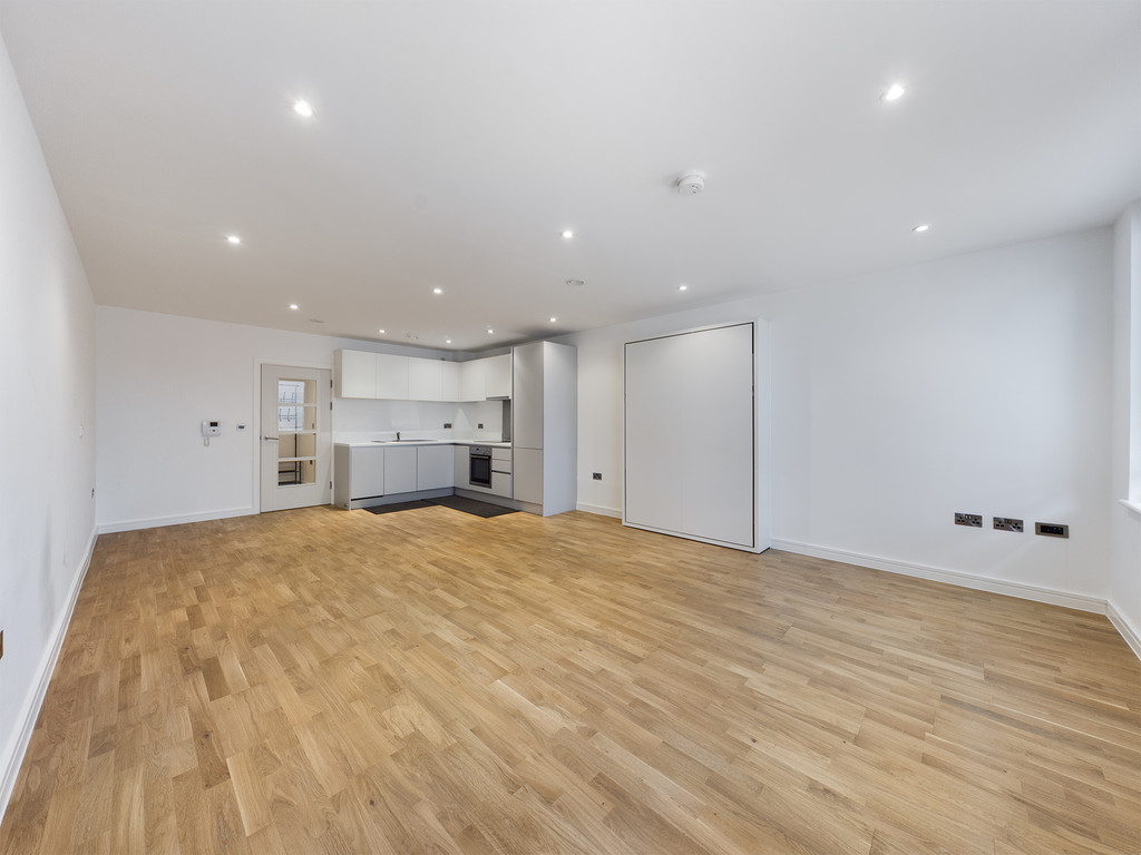 1 bed studio flat for sale in Linden House, Horsham  - Property Image 7