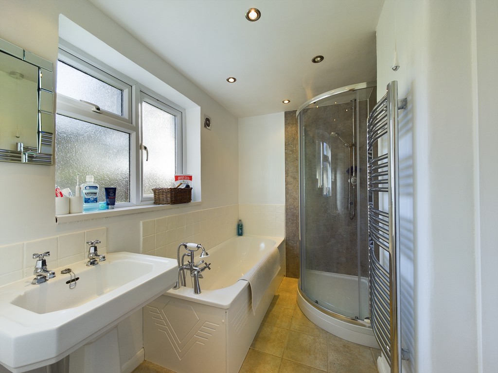 2 bed semi-detached house to rent in Turners Hill Road, Crawley Down, RH10  - Property Image 5