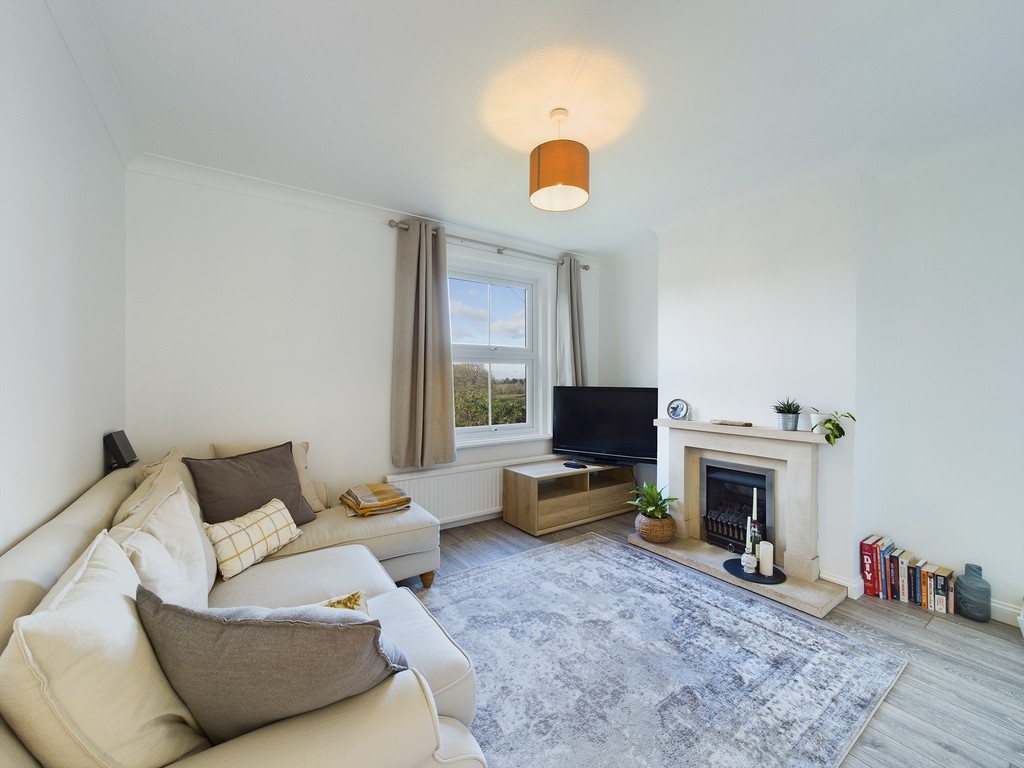 2 bed semi-detached house to rent in Turners Hill Road, Crawley Down, RH10  - Property Image 2