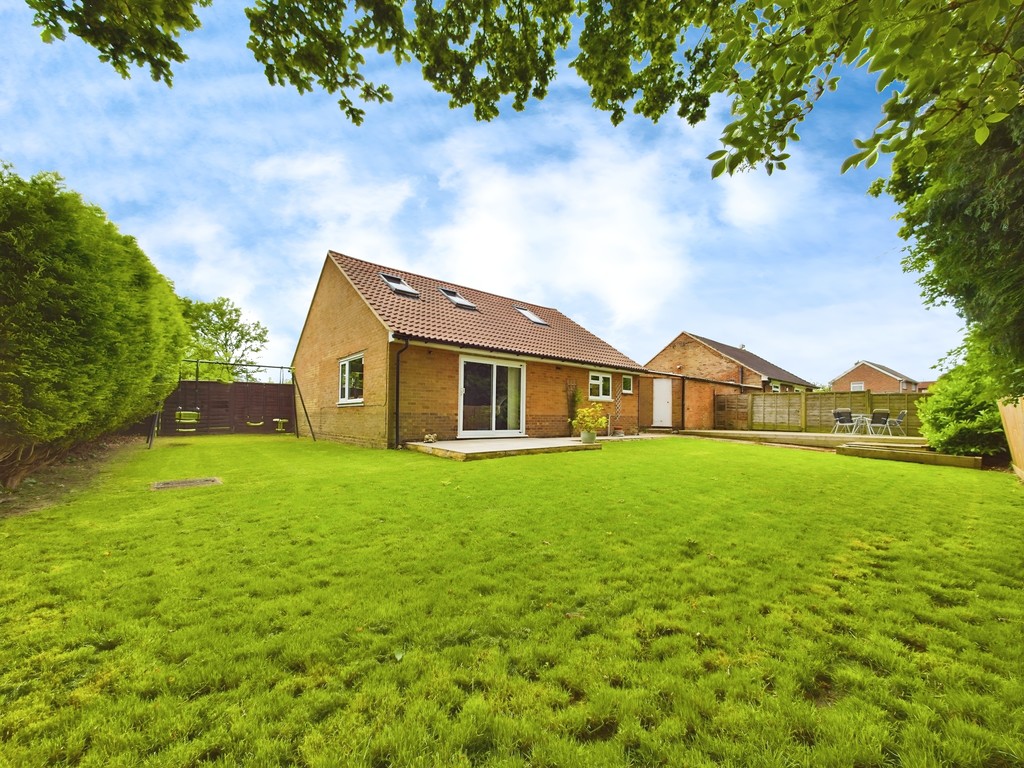 3 bed detached bungalow for sale in Dorking Road, Horsham  - Property Image 1