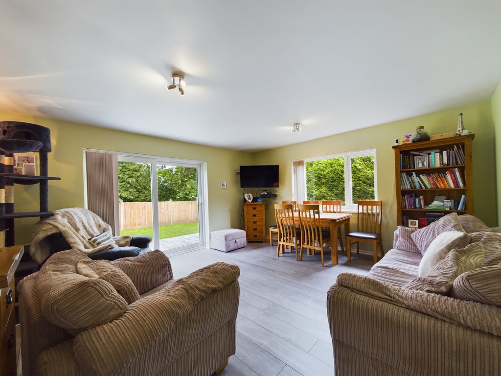 3 bed detached bungalow for sale in Dorking Road, Horsham  - Property Image 5