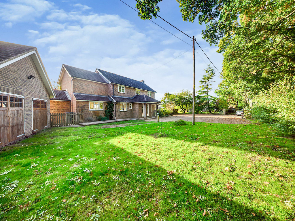 3 bed detached house for sale in Loxwood Road, Horsham  - Property Image 18