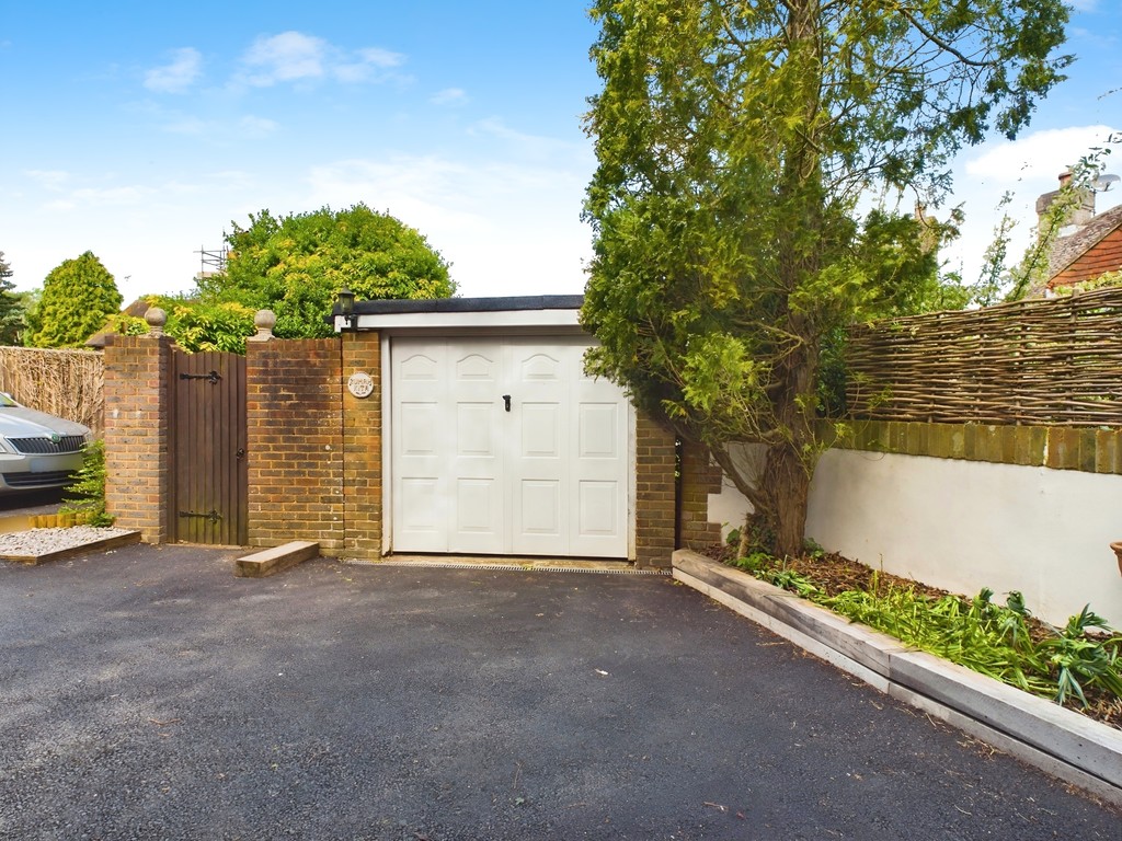 3 bed detached house for sale in Markstakes Corner, Lewes  - Property Image 18