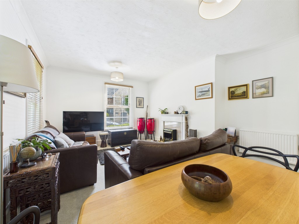 2 bed for sale in Guildford Road, Horsham  - Property Image 9