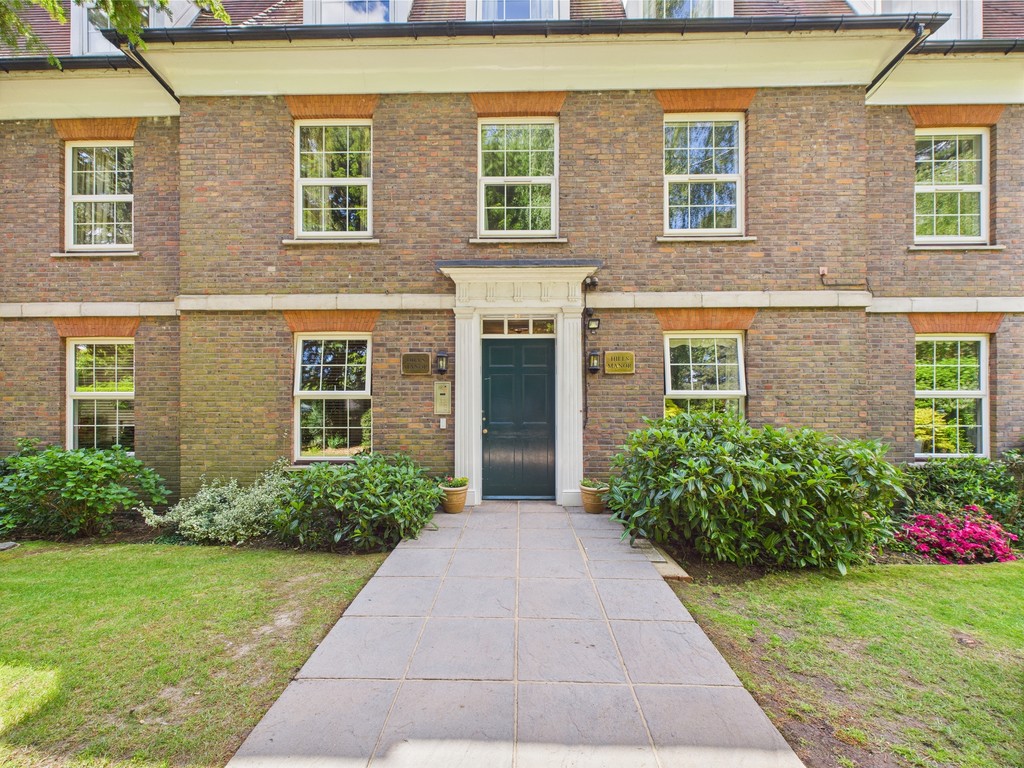2 bed for sale in Guildford Road, Horsham  - Property Image 15