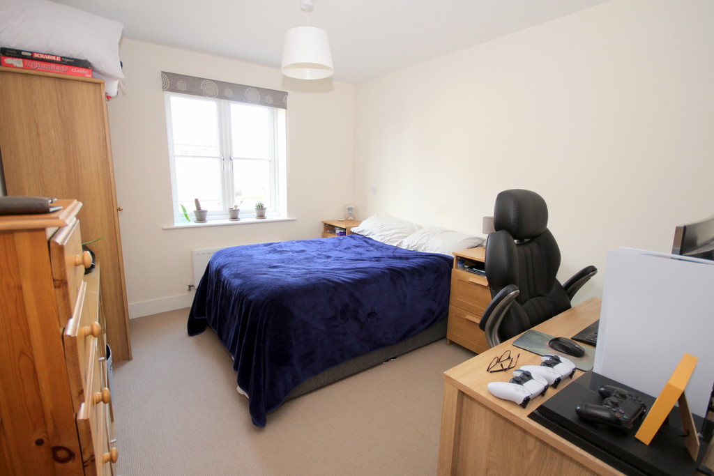 2 bed apartment to rent in Highwood House  - Property Image 7