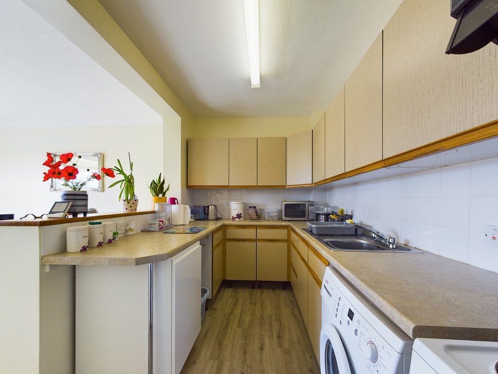 1 bed apartment to rent in Tymperley Court, Horsham  - Property Image 7