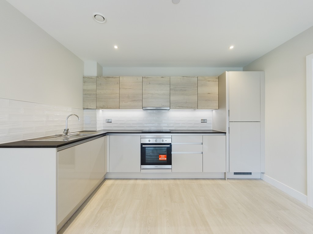 1 bed flat to rent in Station Road, Horsham, RH13  - Property Image 2