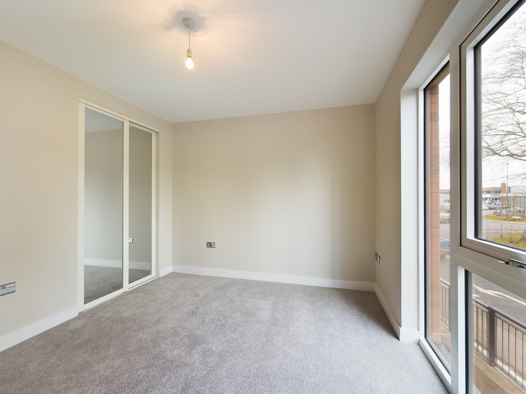1 bed flat to rent in Station Road, Horsham, RH13  - Property Image 3