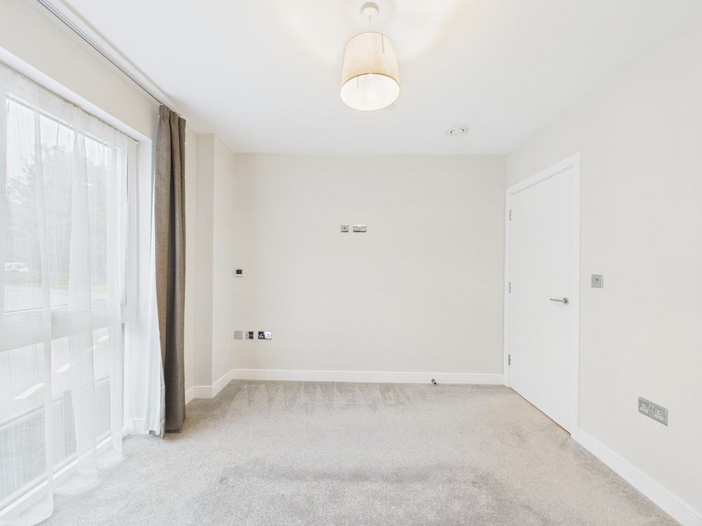 1 bed flat to rent in Station Road, Horsham, RH13  - Property Image 6