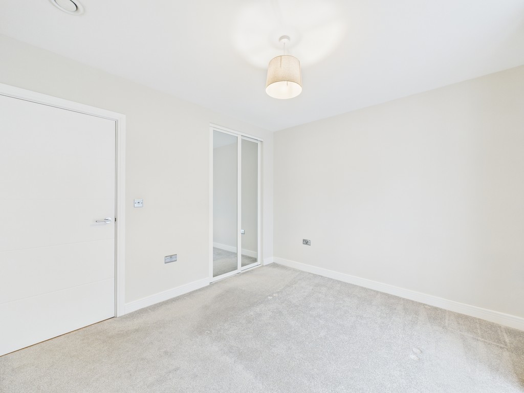 1 bed flat to rent in Station Road, Horsham, RH13  - Property Image 8