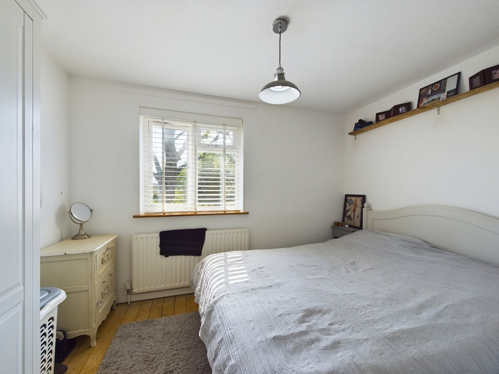 2 bed end of terrace house to rent in Stoneybrook, West Sussex  - Property Image 6