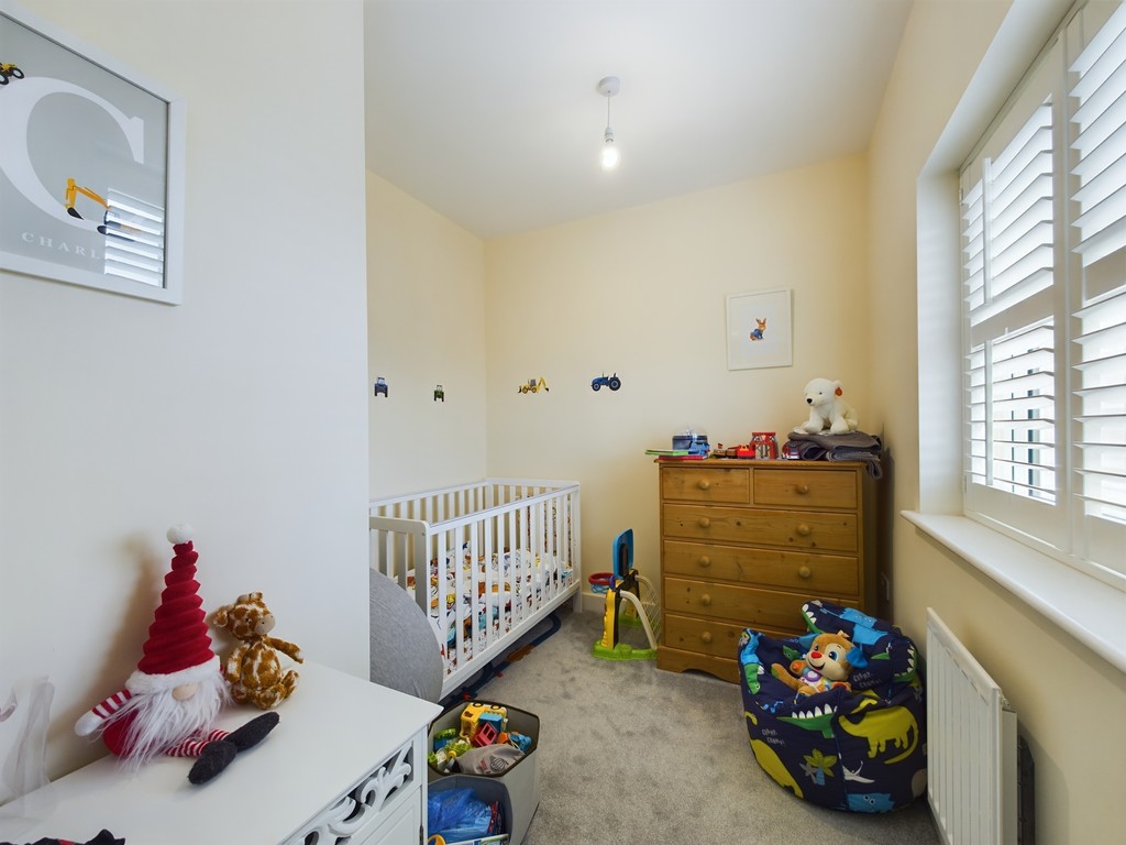 3 bed end of terrace house for sale in Calvert Link, Horsham  - Property Image 7