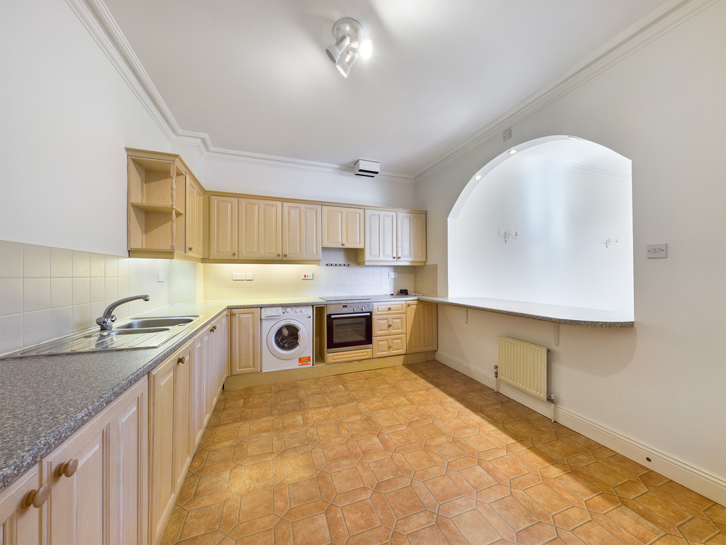 2 bed apartment for sale in Forest Road, Horsham  - Property Image 6