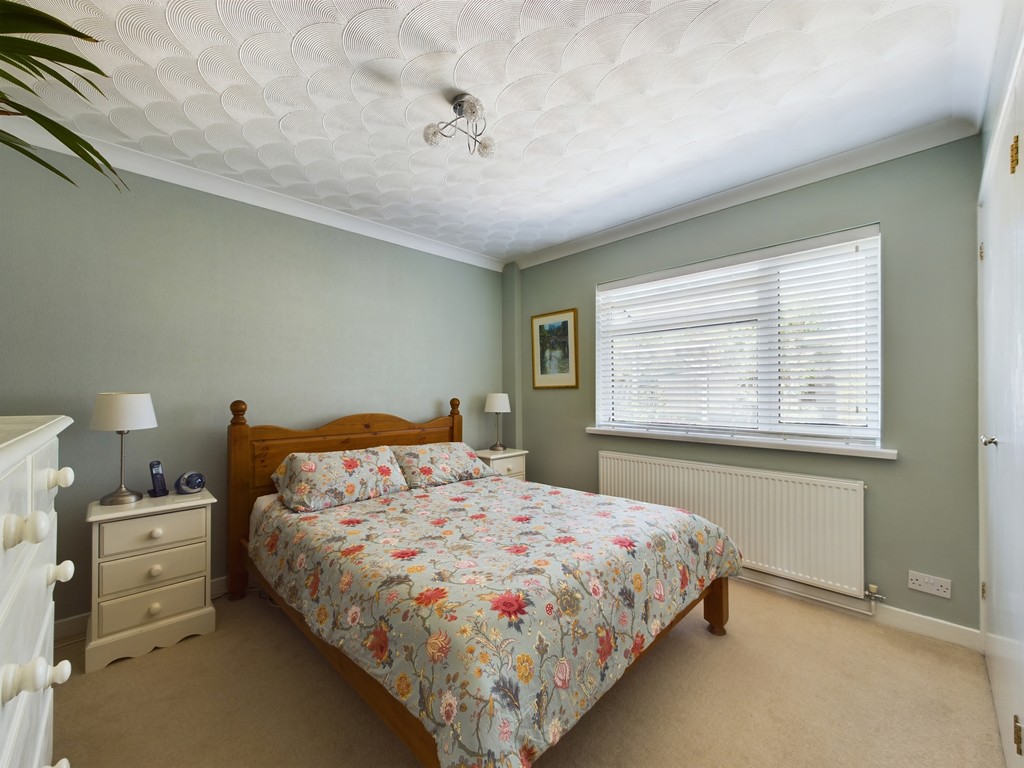 3 bed detached bungalow for sale in Merryfield Drive, Horsham  - Property Image 4