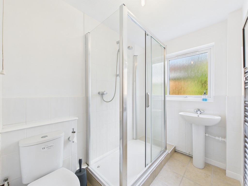 1 bed apartment for sale in Charrington Way, Broadbridge Heath  - Property Image 6