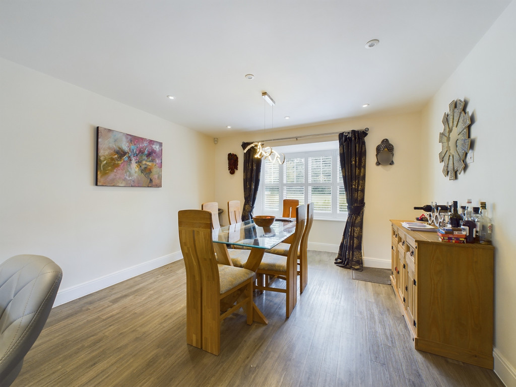 4 bed detached house for sale in Hansom Way, Crawley  - Property Image 12