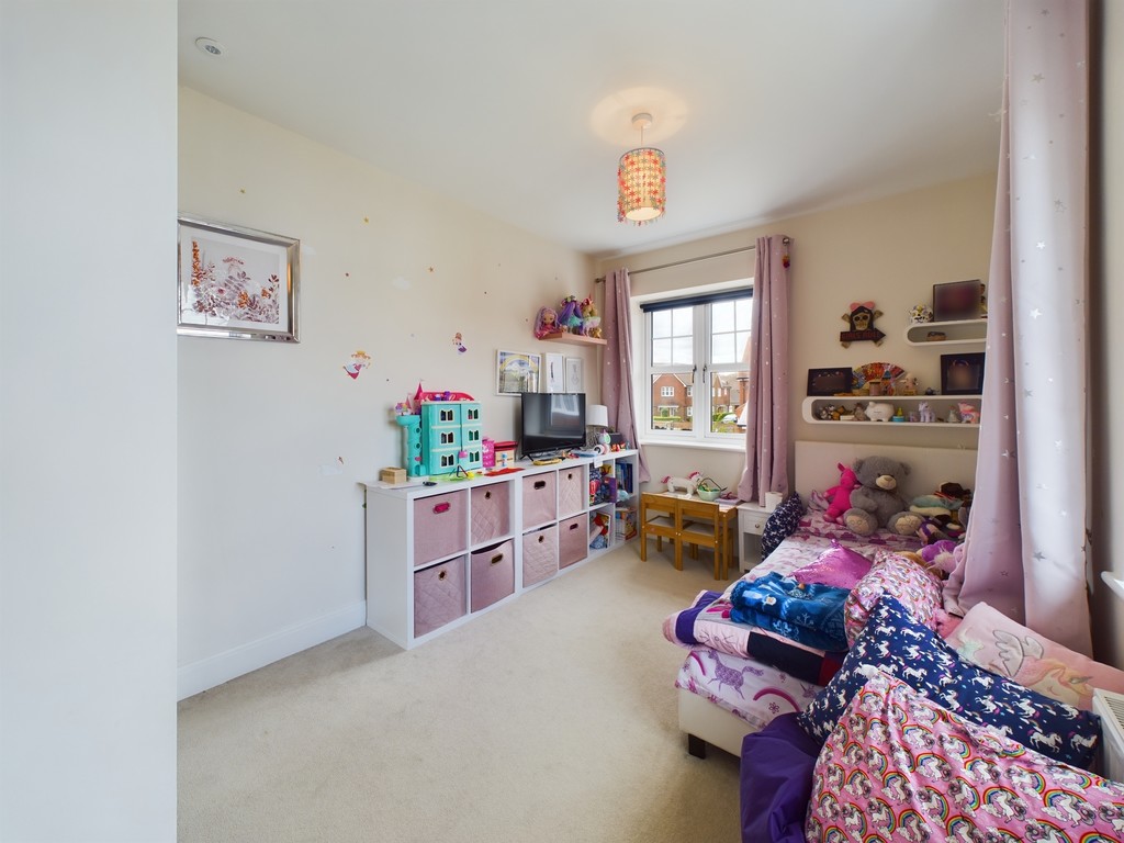 4 bed detached house for sale in Hansom Way, Crawley  - Property Image 10