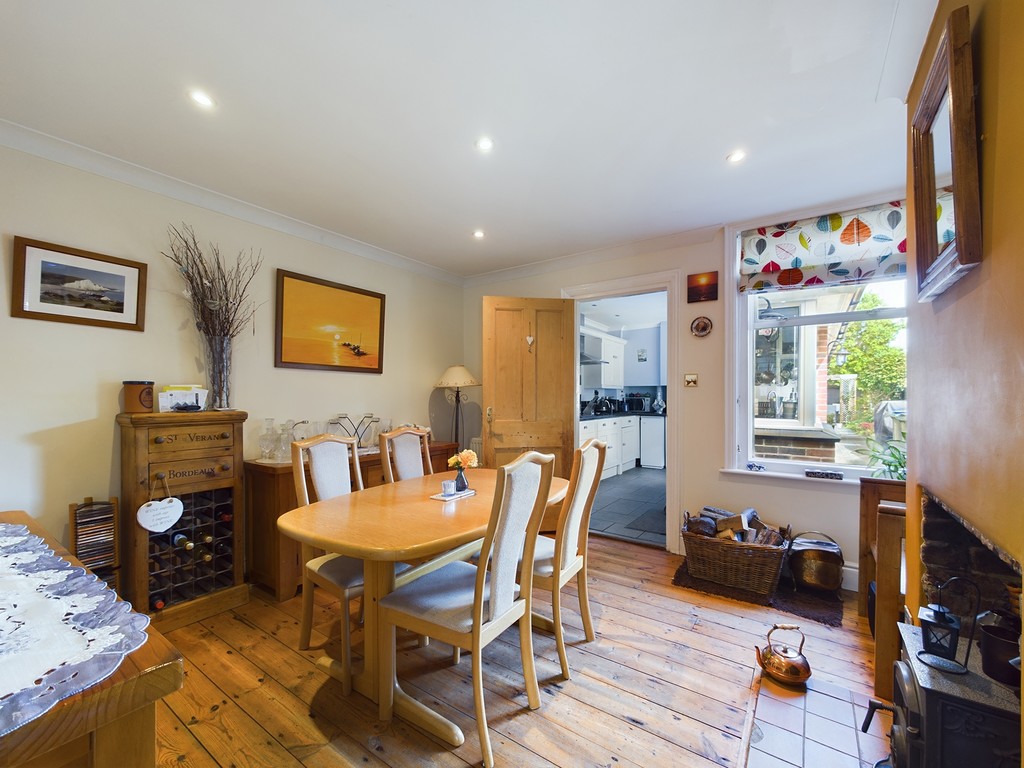 2 bed semi-detached house for sale in Henfield Road, Horsham  - Property Image 11