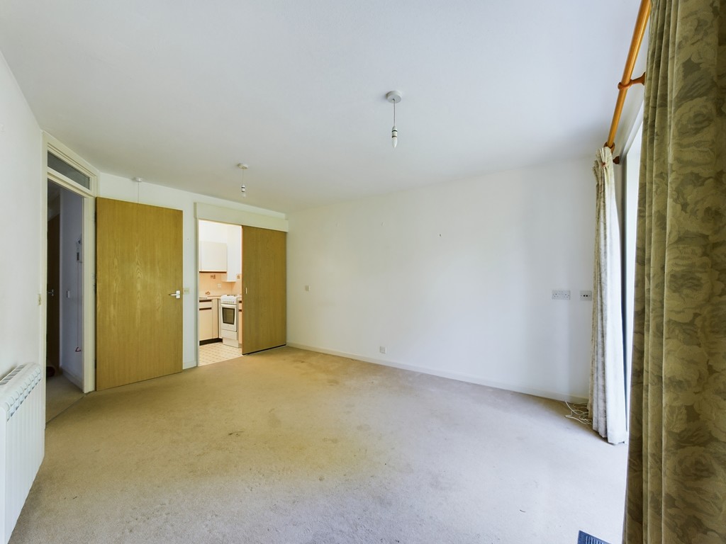 1 bed for sale in Jasmine Court, Horsham  - Property Image 11