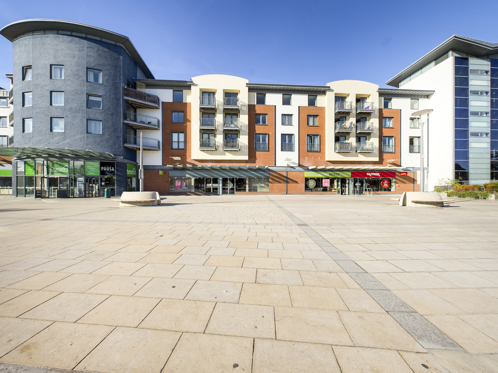 2 bed apartment for sale in Lower Tanbridge Way, Horsham  - Property Image 14