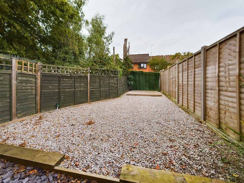 1 bed maisonette to rent in Charrington Way, Broadbridge Heath, RH12 - Property Image 6