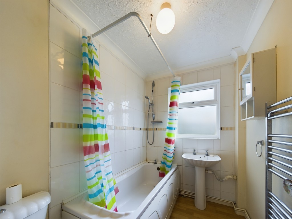 1 bed maisonette to rent in Charrington Way, Broadbridge Heath, RH12 - Property Image 7