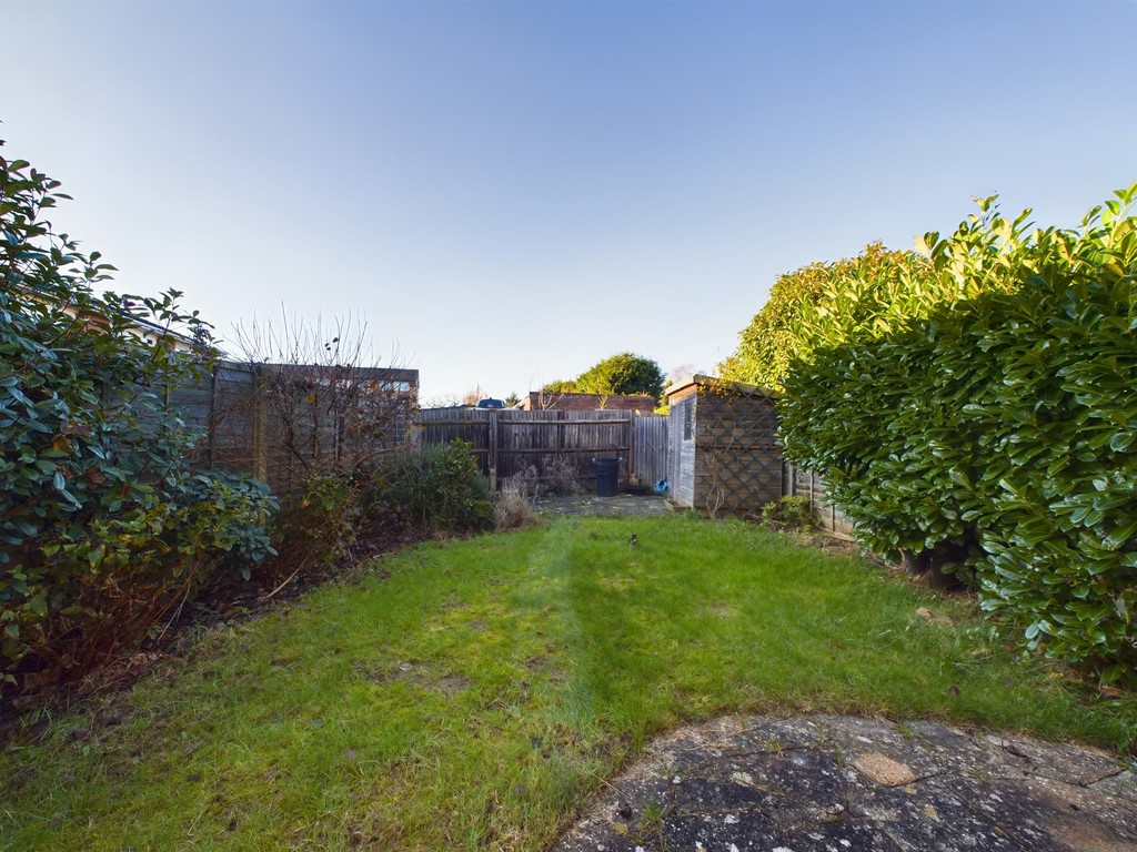 3 bed terraced house to rent in Tanbridge Place, Horsham  - Property Image 10