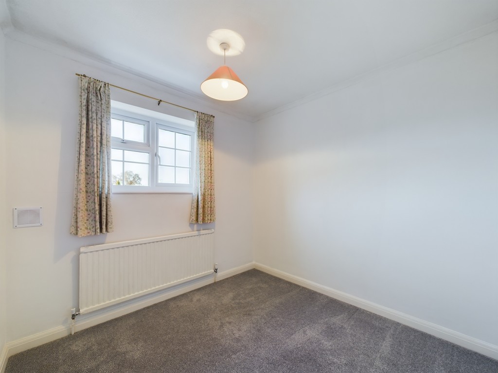 3 bed terraced house to rent in Tanbridge Place, Horsham  - Property Image 9