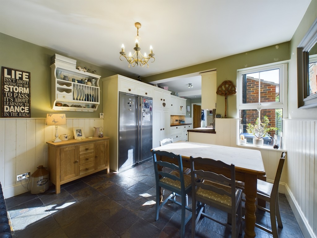 3 bed semi-detached house for sale in Brighton Road, Haywards Heath  - Property Image 3