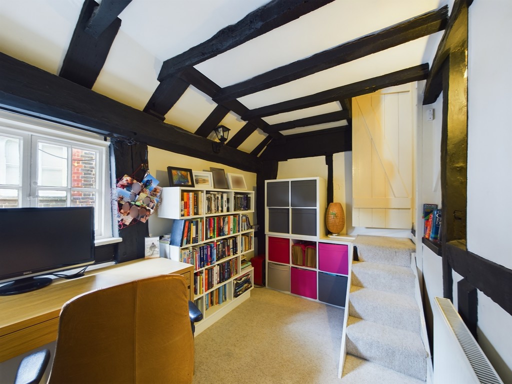 2 bed terraced house for sale in Market Square, Horsham  - Property Image 7