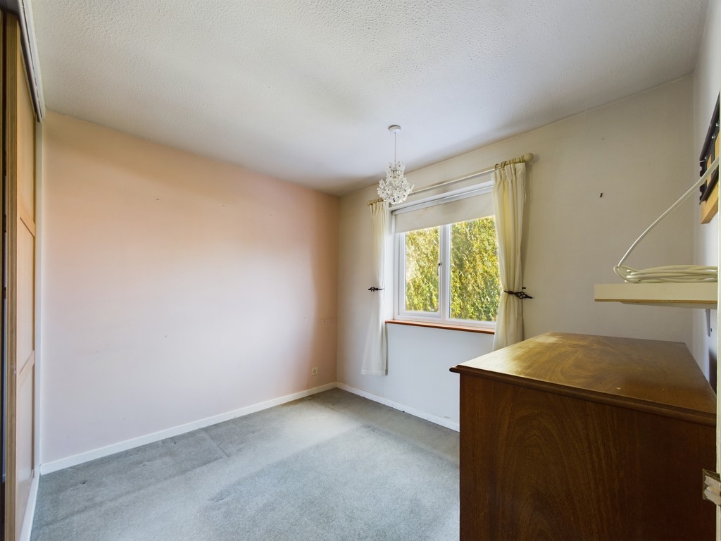 3 bed end of terrace house for sale in Corsletts Avenue, Horsham  - Property Image 14