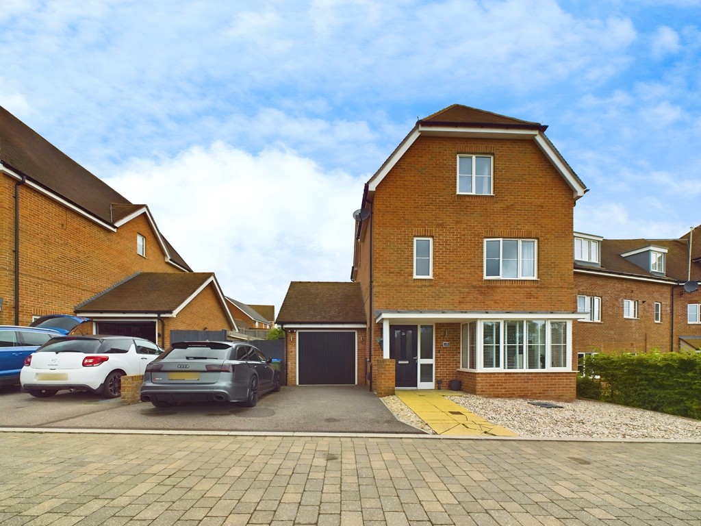 4 bed detached house for sale in Arun Valley Way, Horsham  - Property Image 27