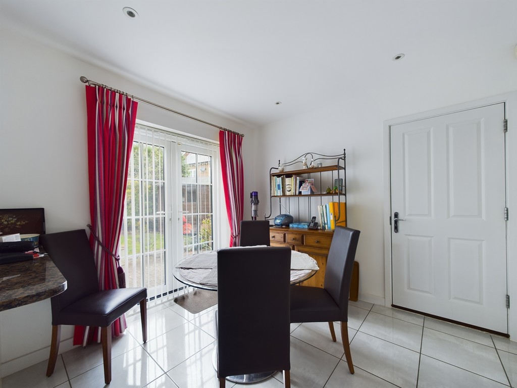 4 bed detached house for sale in Brookfield Close, Horsham  - Property Image 14