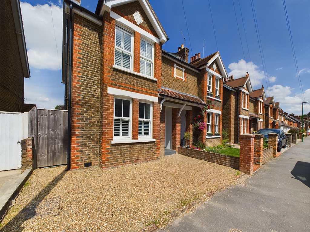 3 bed semi-detached house for sale in Swindon Road, Horsham  - Property Image 1