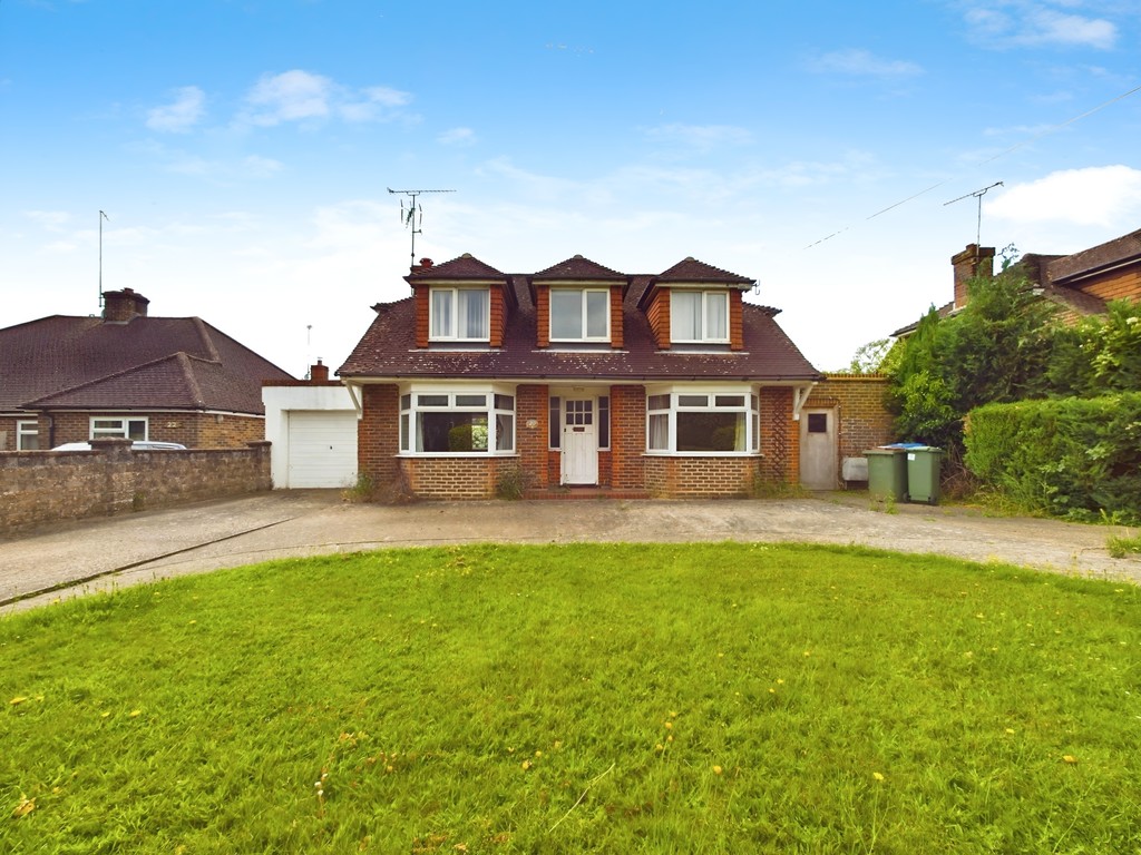 3 bed detached house for sale in Blackbridge Lane, Horsham  - Property Image 1