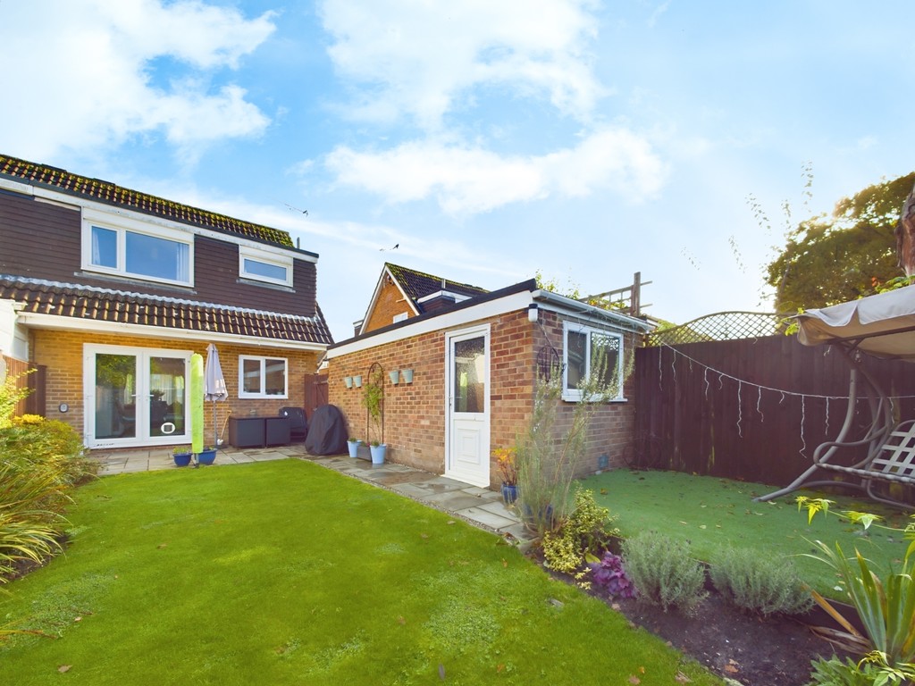 3 bed semi-detached house for sale in Sycamore Avenue, Horsham  - Property Image 2