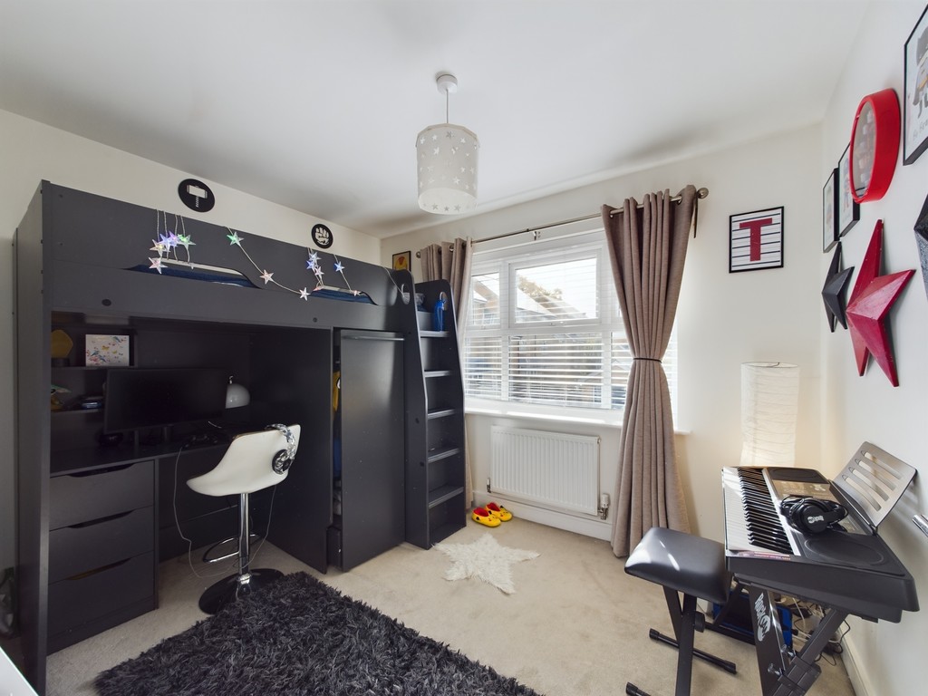 4 bed detached house for sale in Timms Close, Horsham  - Property Image 14