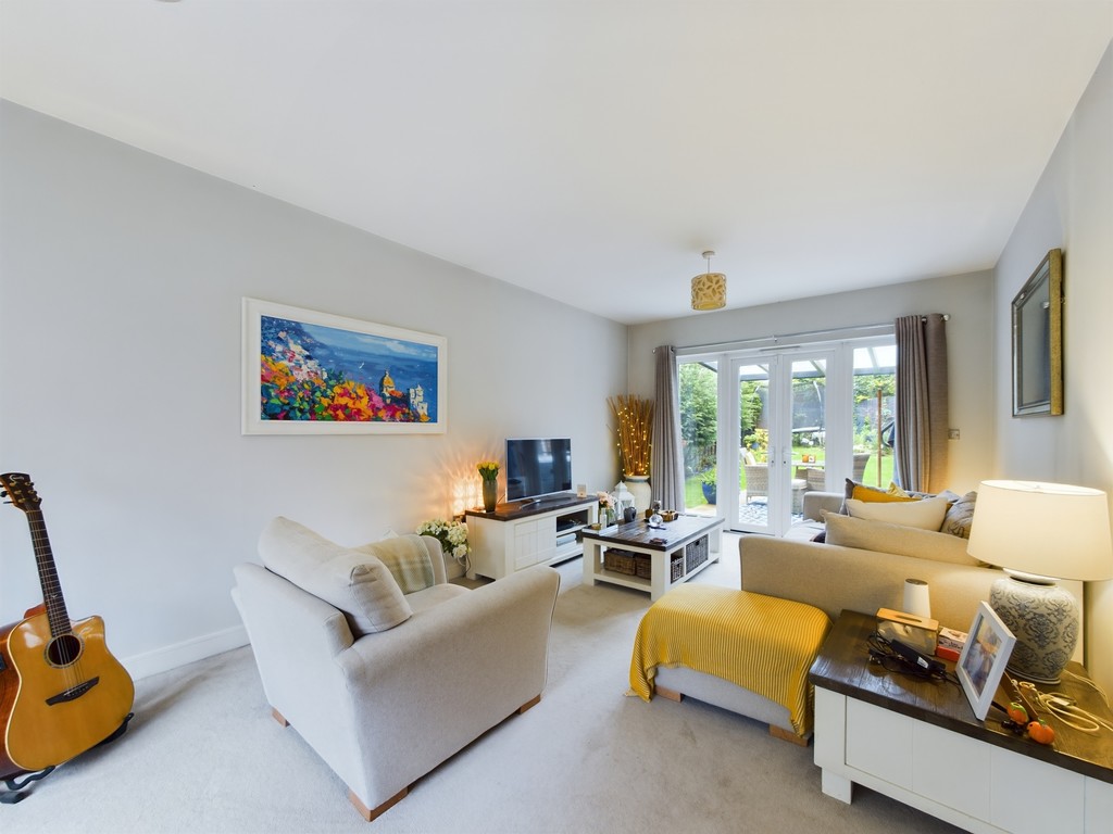 4 bed detached house for sale in Timms Close, Horsham  - Property Image 2