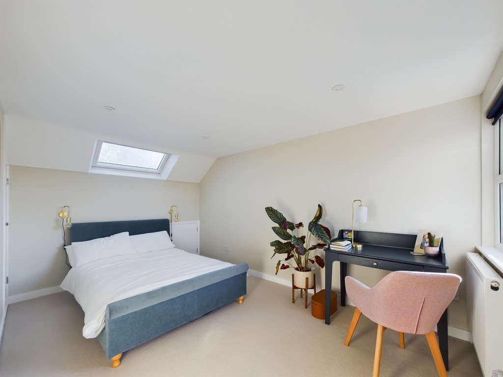 3 bed terraced house to rent in Oakhill Road, Horsham, RH13  - Property Image 8