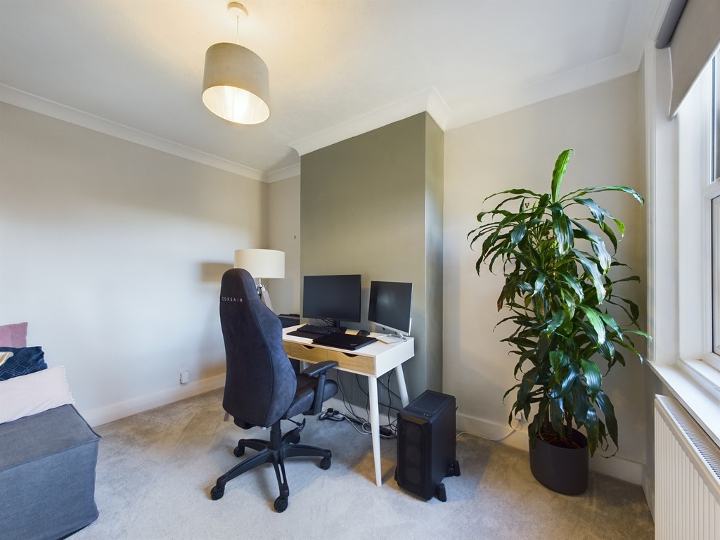 3 bed terraced house to rent in Oakhill Road, Horsham, RH13  - Property Image 7