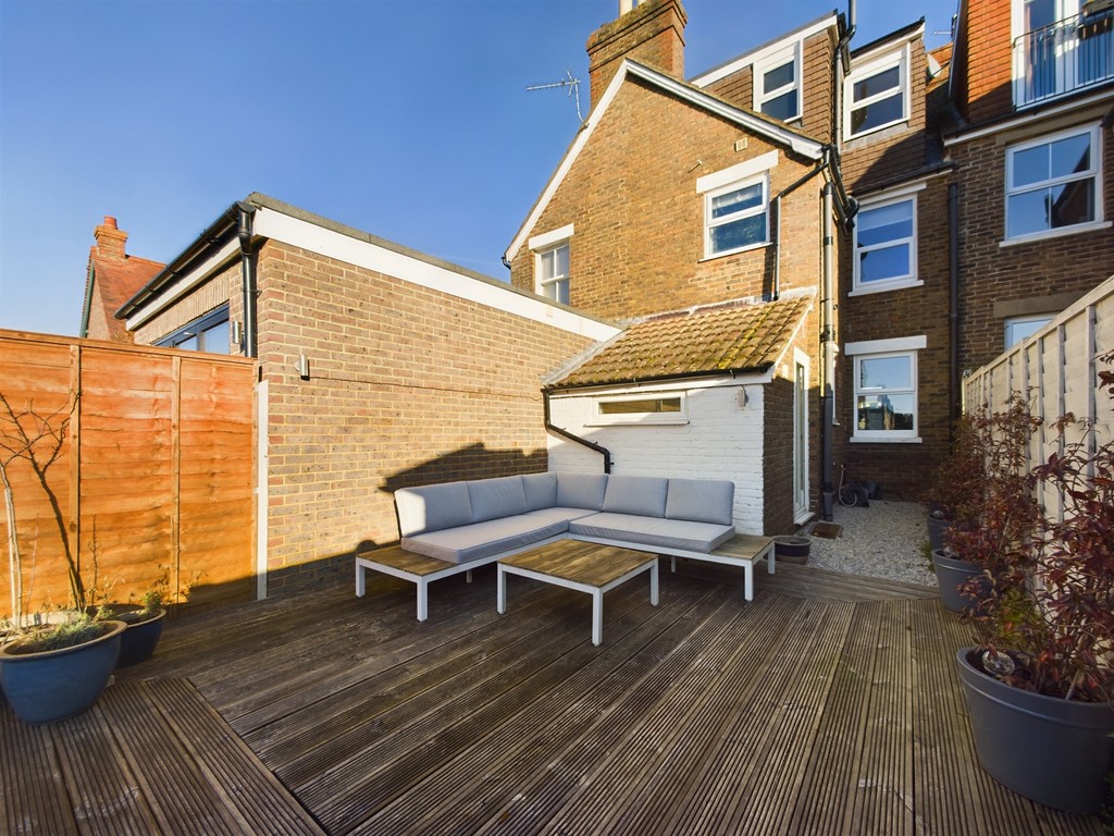 3 bed terraced house to rent in Oakhill Road, Horsham, RH13  - Property Image 11