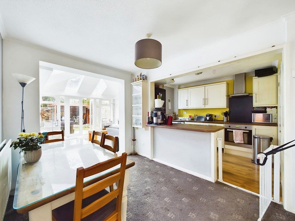 3 bed semi-detached house for sale in School Close, West Sussex  - Property Image 6