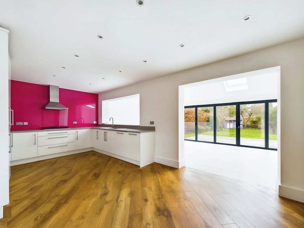 4 bed detached house for sale in Patchings, Horsham  - Property Image 11