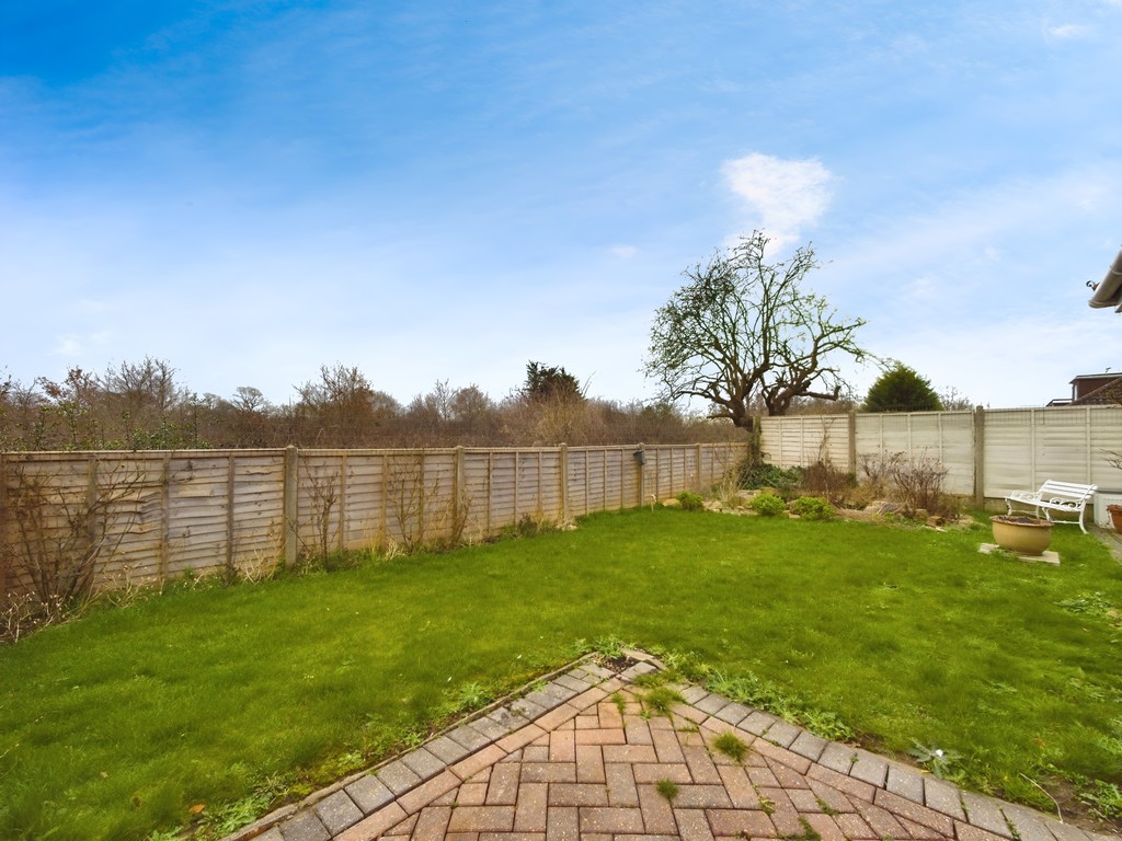 2 bed semi-detached bungalow for sale in The Rise, Horsham  - Property Image 10