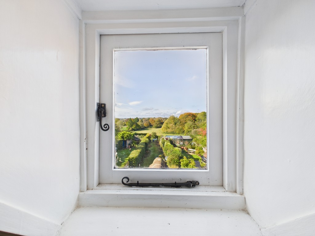 2 bed terraced house for sale in South Street, Cuckfield  - Property Image 11
