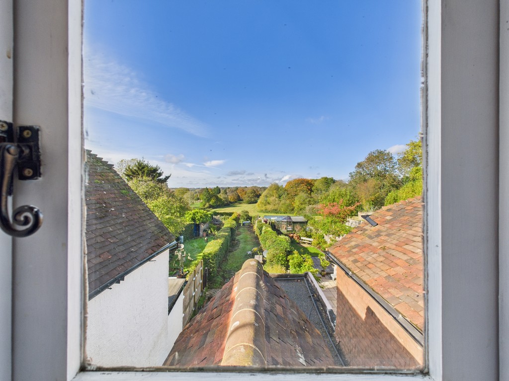 2 bed terraced house for sale in South Street, Cuckfield  - Property Image 12